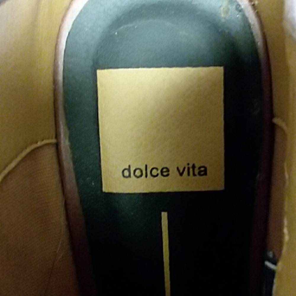 Shoes - Picture 4 of 5